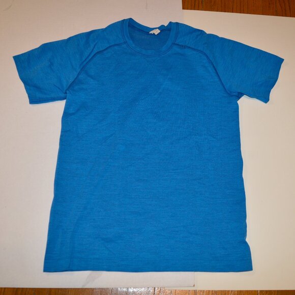 Lululemon Men's Tops Lot, Sizes S and M - Metal Vent Tech, Polo, Senseknit - Picture 8 of 14